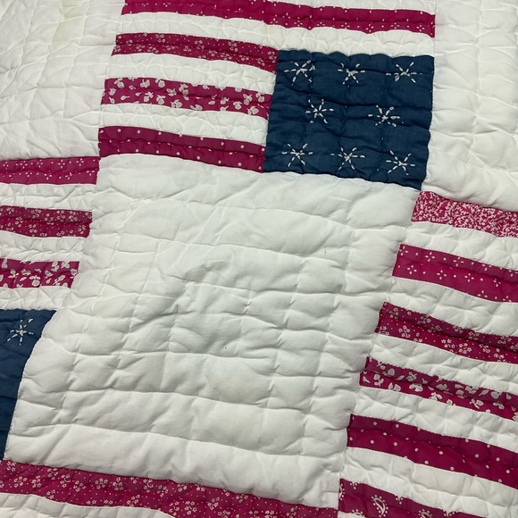 Pottery Barn quilted flag red, white, blue comforter 82 x 102 - Picture 4 of 7